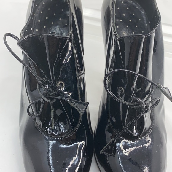 Moschino Sz 36.5 Black Patent Leather Heel Oxfords - Picture 6 of 15
